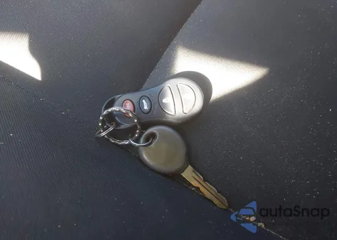 2005 Dodge Neon Sxt z USA, uszkodzony, nr VIN 1B3ES56C75D117221